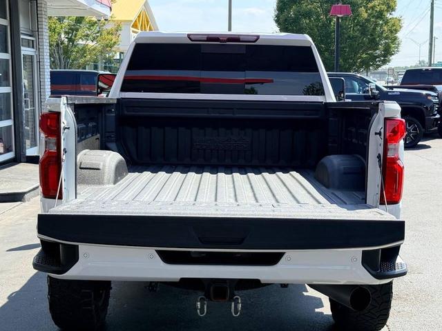 Photo of 2022 Summit White Chevrolet Silverado 2500