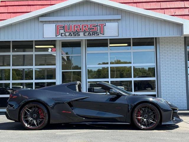 Photo of 2023 Carbon Flash Metallic Chevrolet Corvette
