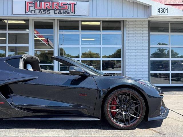 Photo of 2023 Carbon Flash Metallic Chevrolet Corvette