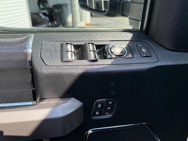 Photo of 2021 Star White Ford F-250