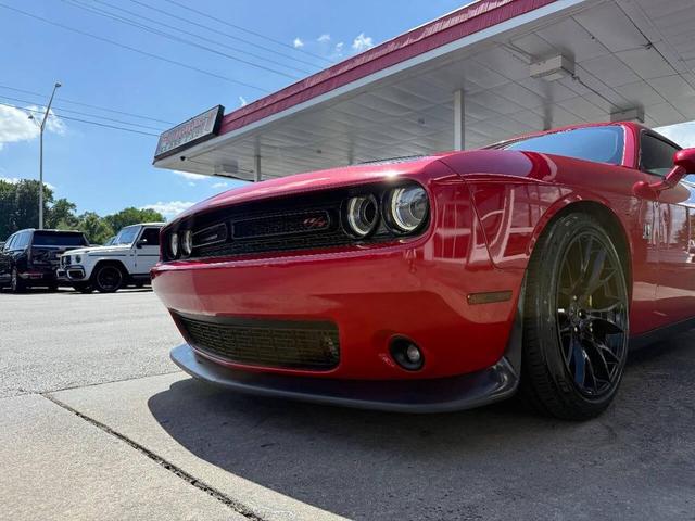 Photo of 2015 Redline Red Dodge Challenger