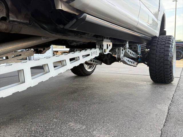 Photo of 2017 White Platinum Ford F-250