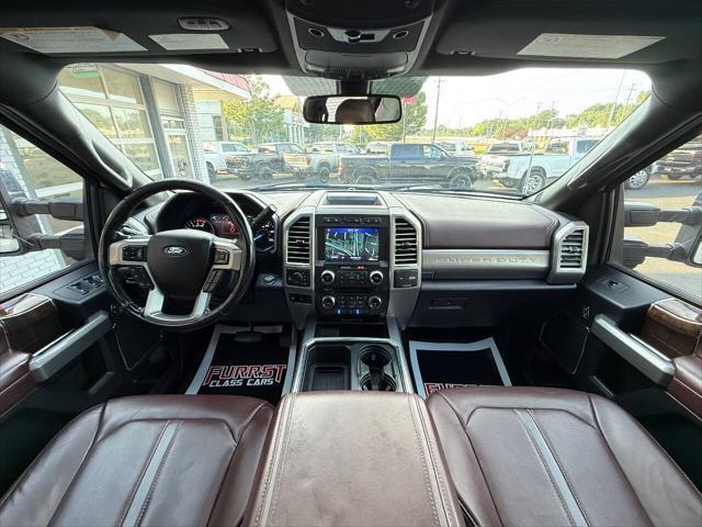 Photo of 2017 White Platinum Ford F-250