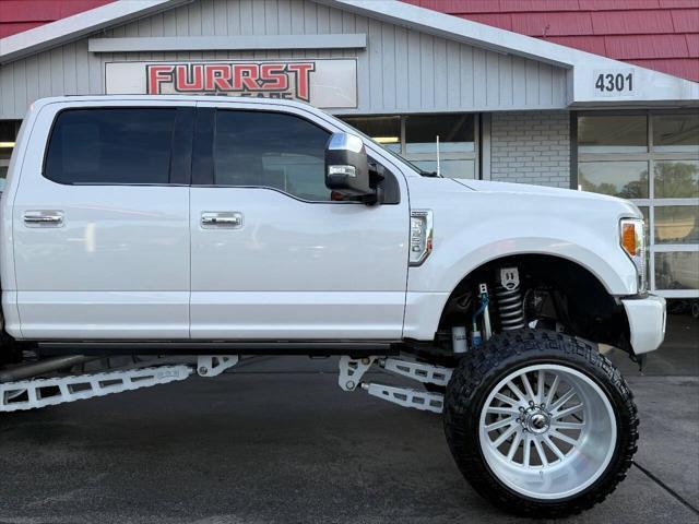 Photo of 2017 White Platinum Ford F-250