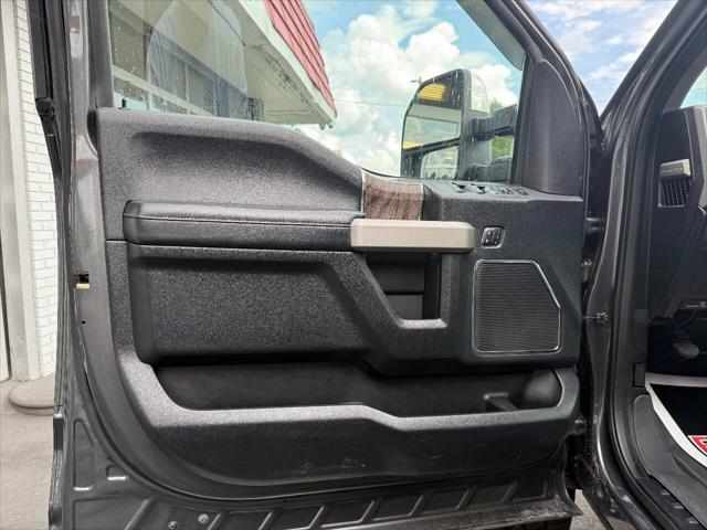 Photo of 2017 Magnetic Ford F-250