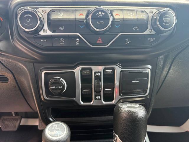 Photo of 2018 Granite Crystal Metallic Jeep Wrangler Unlimited