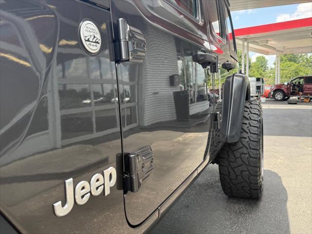 Photo of 2018 Granite Crystal Metallic Jeep Wrangler Unlimited