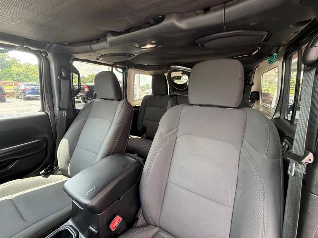 Photo of 2018 Granite Crystal Metallic Jeep Wrangler Unlimited