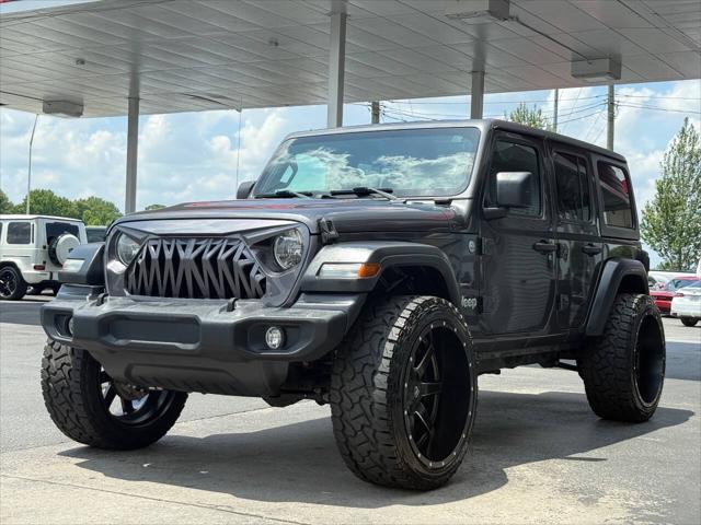 Photo of 2018 Granite Crystal Metallic Jeep Wrangler Unlimited