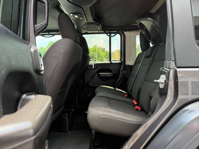 Photo of 2018 Granite Crystal Metallic Jeep Wrangler Unlimited