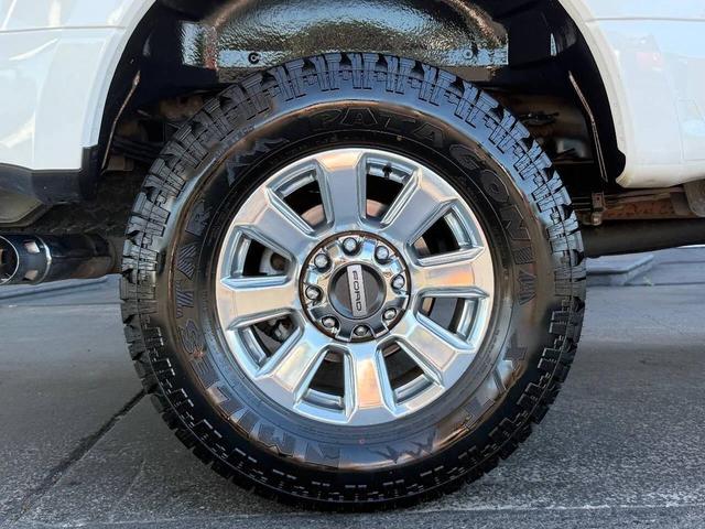 Photo of 2019 White Platinum Metallic Tri-Coat Ford F-350