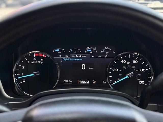 Photo of 2022 Agate Black Metallic Ford F-350