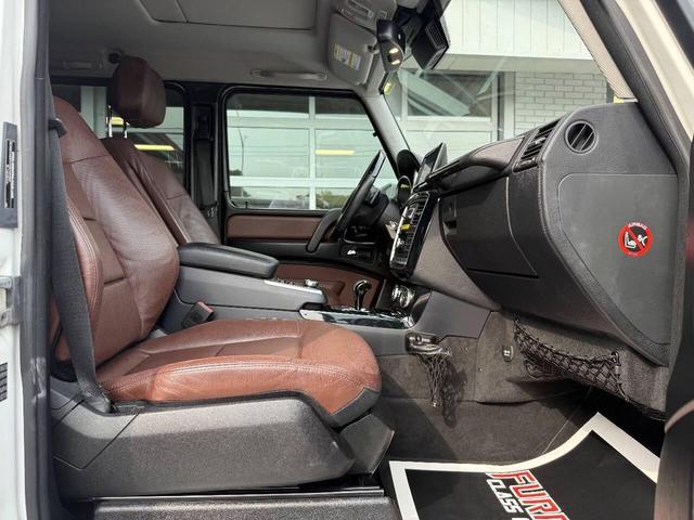 Photo of 2016 Polar White Mercedes-Benz G-Class