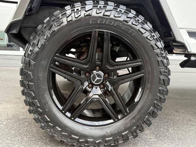 Photo of 2016 Polar White Mercedes-Benz G-Class