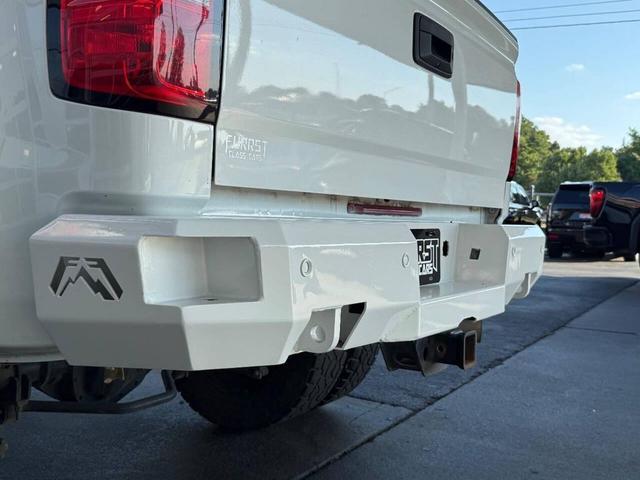 Photo of 2017 Summit White Chevrolet Silverado 3500