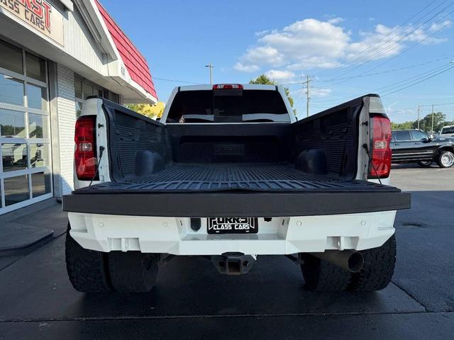 Photo of 2017 Summit White Chevrolet Silverado 3500