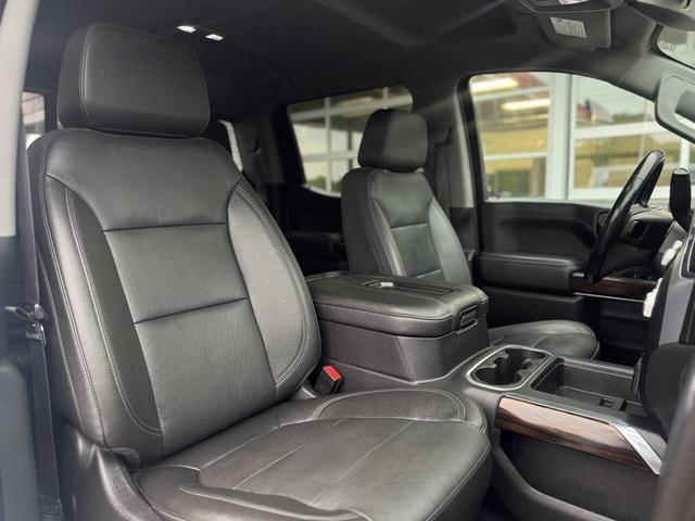 Photo of 2021 White GMC Sierra 1500