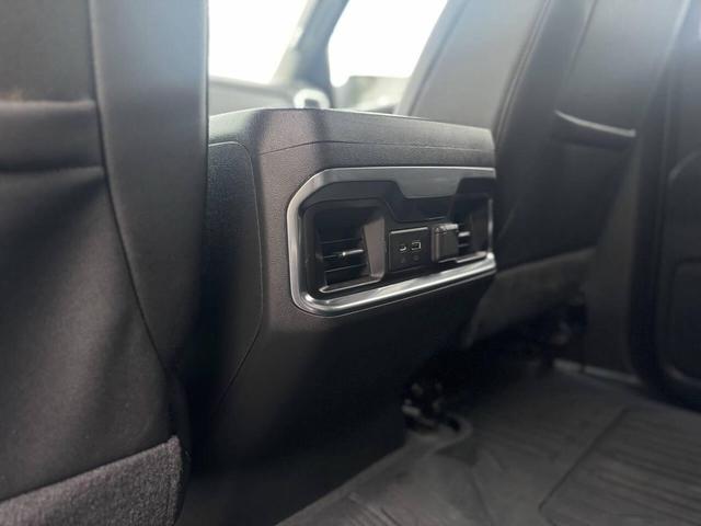 Photo of 2021 White GMC Sierra 1500