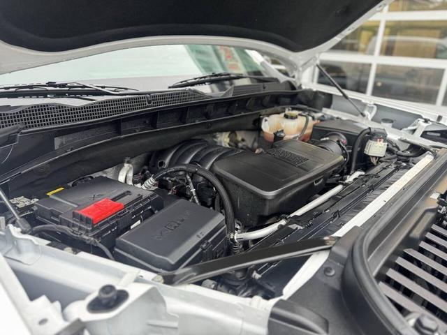 Photo of 2021 White GMC Sierra 1500