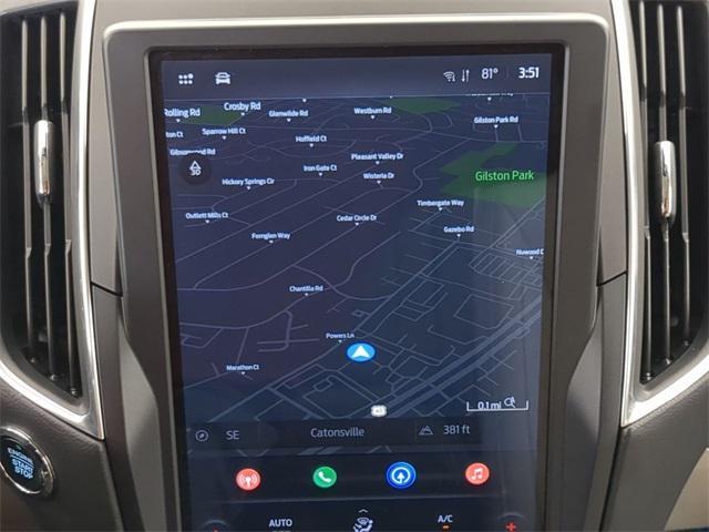 Photo of 2024 Green Metallic Ford Edge