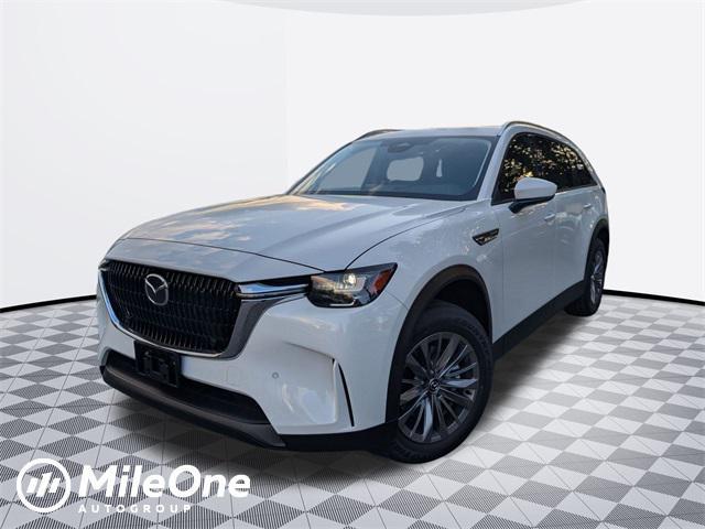 Photo of 2025 Rhodium White Premium Mazda CX-90