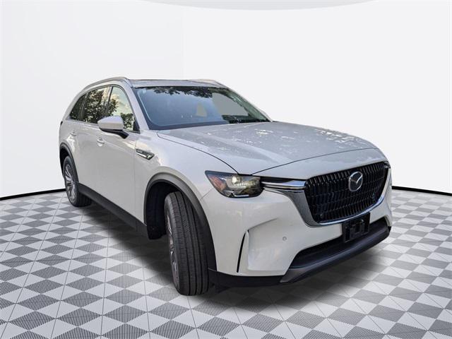 Photo of 2025 Rhodium White Premium Mazda CX-90