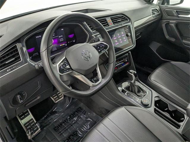 Photo of 2024 Opal White Pearl Volkswagen Tiguan