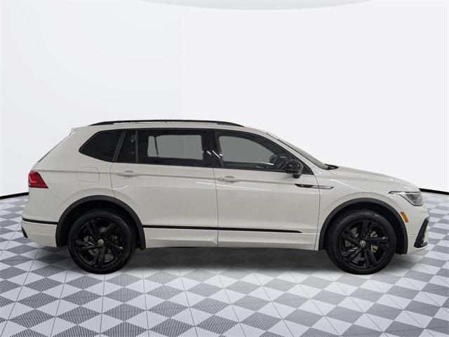 Photo of 2024 Opal White Pearl Volkswagen Tiguan