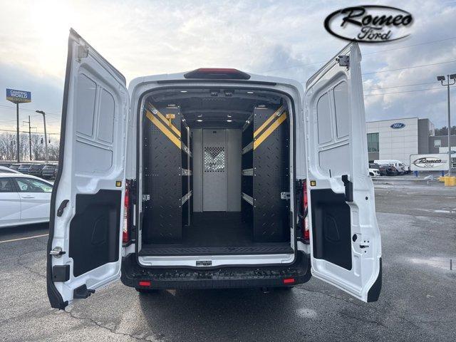 Photo of 2024 Oxford White Ford Transit-150