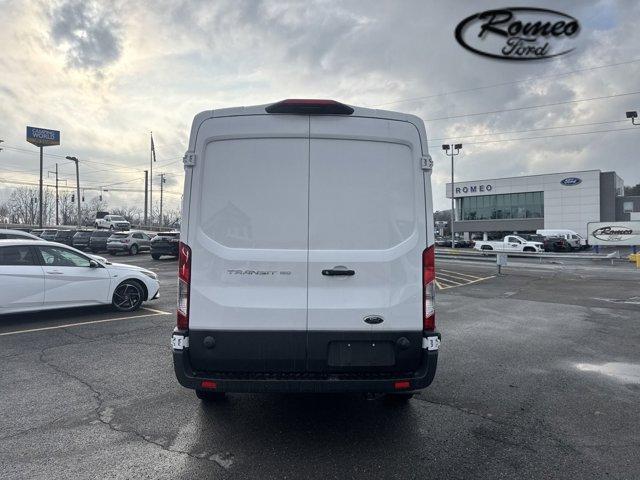 Photo of 2024 Oxford White Ford Transit-150