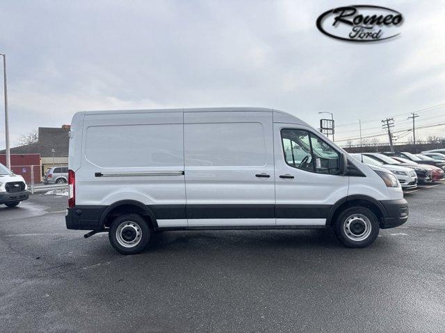 Photo of 2024 Oxford White Ford Transit-150