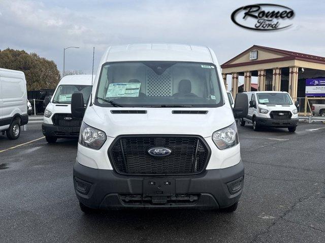 Photo of 2024 Oxford White Ford Transit-150