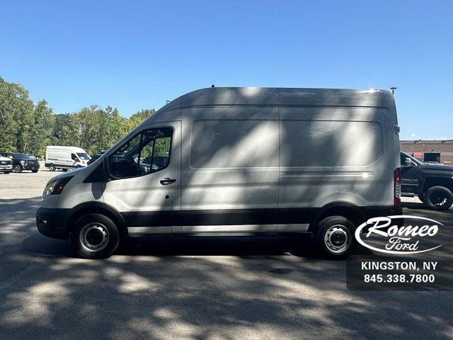 Photo of 2025 White Ford Transit-250