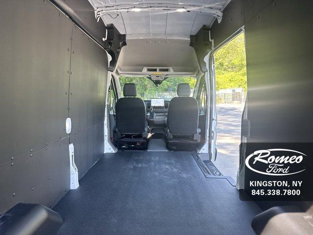 Photo of 2025 White Ford Transit-250