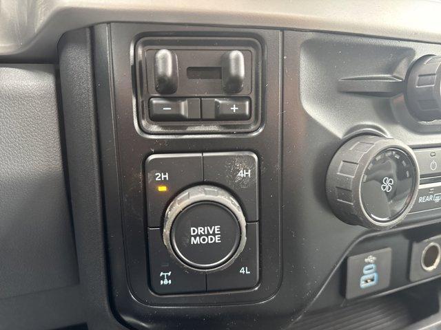Photo of 2025 Oxford White Ford F-350