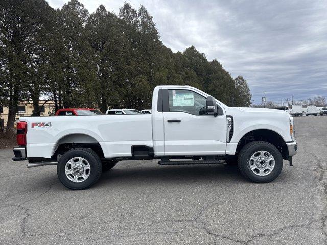 Photo of 2025 Oxford White Ford F-350
