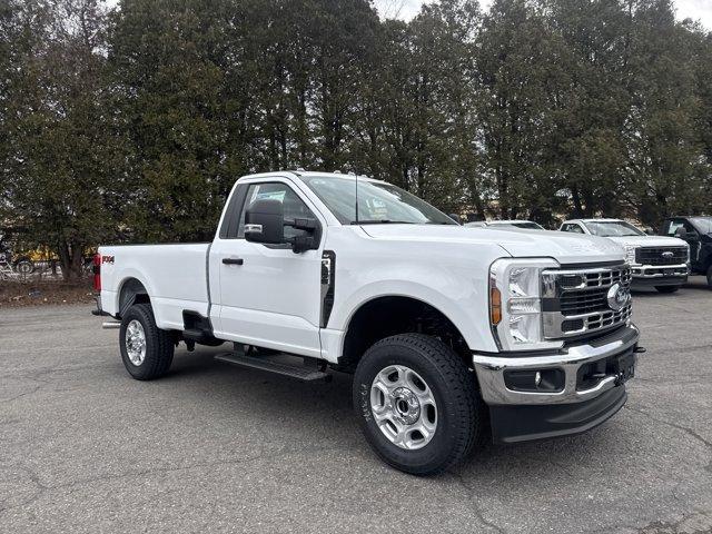 Photo of 2025 Oxford White Ford F-350