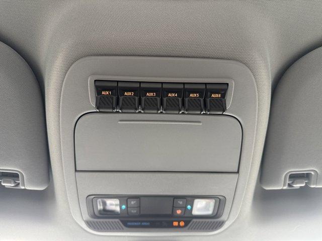 Photo of 2025 Oxford White Ford F-350