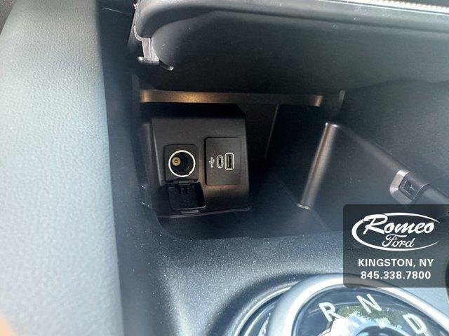 Photo of 2025 White Ford Explorer