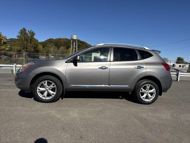 Photo of 2011 Platinum Graphite Nissan Rogue