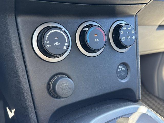 Photo of 2011 Platinum Graphite Nissan Rogue