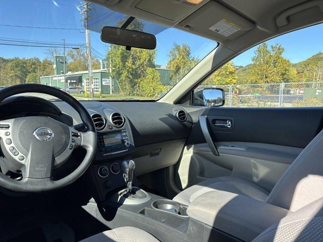 Photo of 2011 Platinum Graphite Nissan Rogue