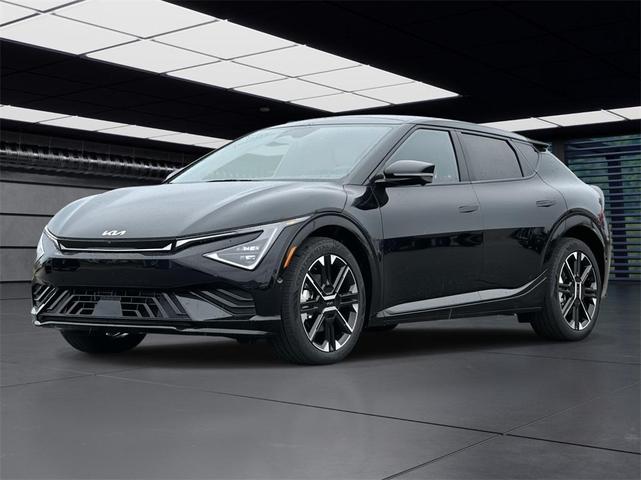 Photo of 2025 Ebony Black Kia EV6