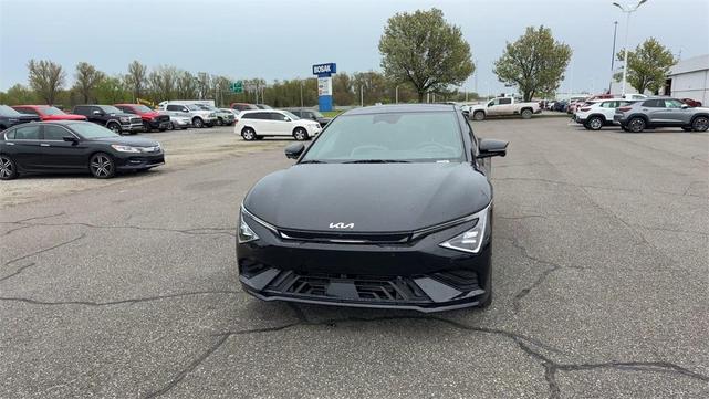 Photo of 2025 Ebony Black Kia EV6