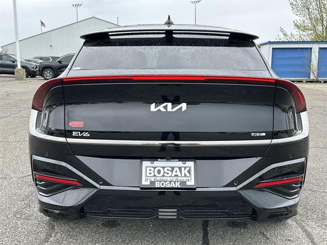 Photo of 2025 Ebony Black Kia EV6