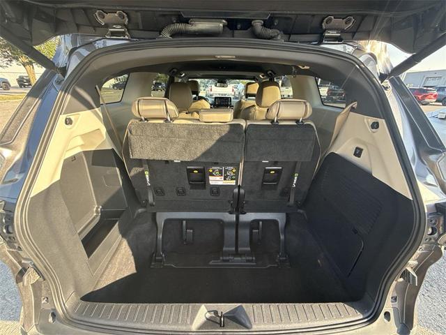 Photo of 2022 Predawn Gray Mica Toyota Sienna