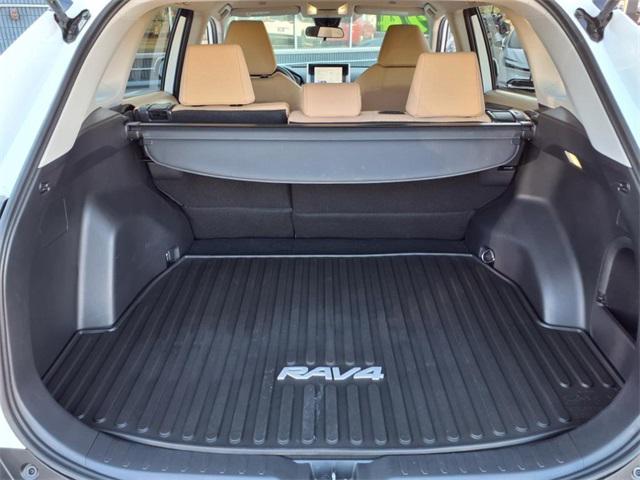 Photo of 2024 Ice Toyota RAV4 Hybrid