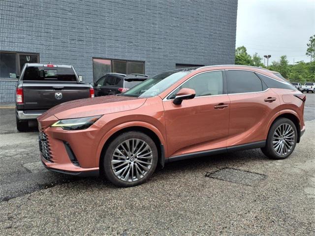 Photo of 2023 Burnt Orange Lexus RX 350