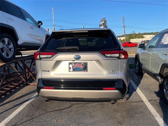 Photo of 2022 Silver Sky Metallic Toyota RAV4 Hybrid