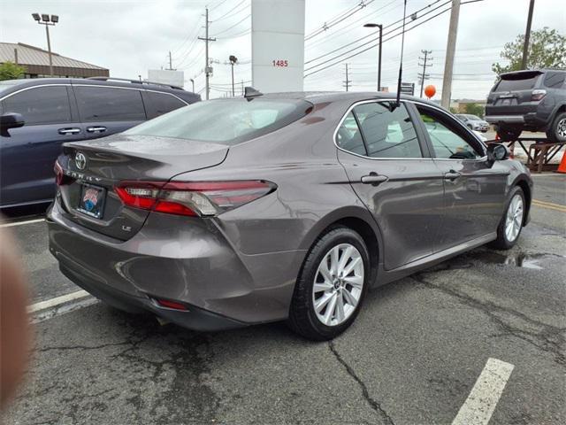 Photo of 2023 Predawn Gray Mica Toyota Camry